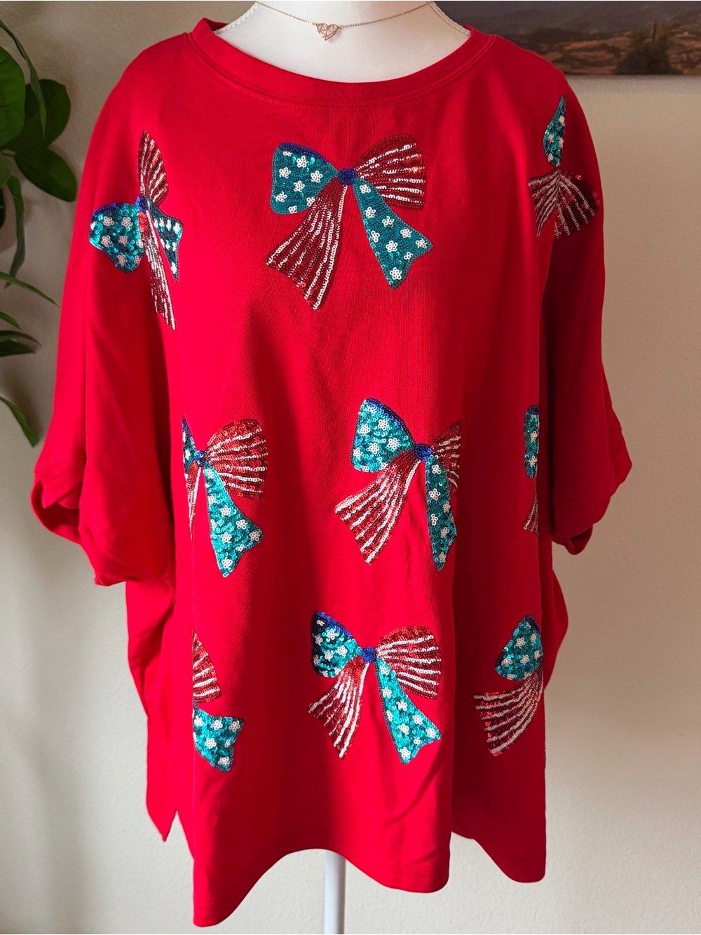 Fantastic Fawn Red Sequin Bow Embellished Women's Top